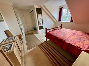 Bedroom- click for photo gallery